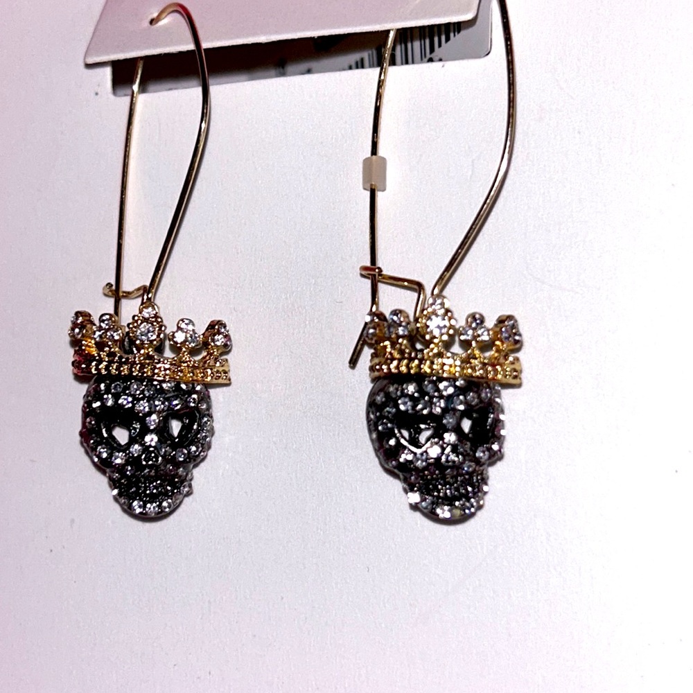 Betsey Johnson bling crystal skull dangle drop earrings